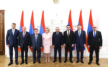 Встреча Председателя Совета Федерации Валентины Матвиенко с Премьер-министром Республики Армения Николом Пашиняном