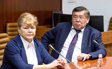 Встреча А. Варфоломеева и В. Мархаева с делегацией Республики Бурятия