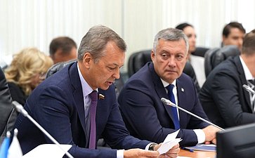 Сенаторы осмотрели цеха Иркутского авиационного завода – Филиала ПАО «Яковлев» и приняли участие в совещании «Перспективы развития гражданской авиации»