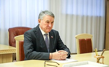 Заместитель Председателя Совета Федерации Юрий Воробьев