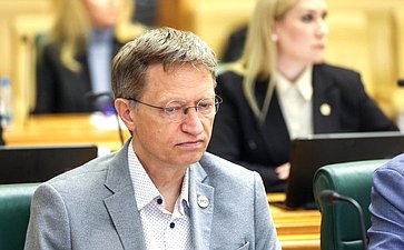 Круглый стол на тему «Интеллектуальная собственность в материальном выражении: мода, промышленный дизайн, архитектура»