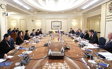 Валентина Матвиенко провела встречу с супругой Председателя Государственного административного совета, Премьер-министра Республики Союз Мьянма Чжу Чжу Хла
