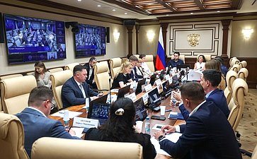 Круглый стол Комитета Совета Федерации по социальной политике «Меры стимулирования и поддержки добровольческой (волонтерской) деятельности: лучшие региональные практики»