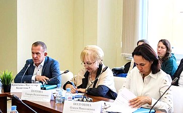 Председатель Комитета СФ по науке, образованию и культуре Лилия Гумерова приняла участие в мероприятиях XVI Международного фестиваля народных ремесел «Праздник топора» в Томске