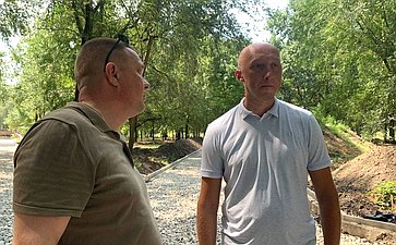 Игорь Кастюкевич проинспектировал строящийся парк в Каланчаке Херсонской области