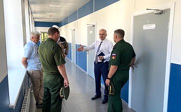 Олег Цепкин провел рабочую встречу с командованием одной из войсковых частей в городе Трехгорный-1