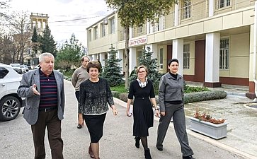 Екатерина Алтабаева в ходе работы в регионе побывала в Севастопольском центре крови