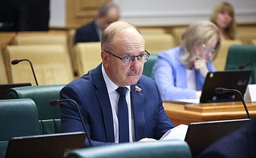 Василий Иконников