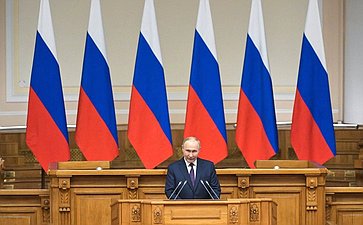 Президент Российской Федерации Владимир Путин встретился с членами Совета законодателей РФ при Федеральном Собрании