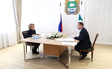В рамках рабочей поездки Председателя Совета Федерации Валентины Матвиенко в Курганскую область состоялась встреча с губернатором Вадимом Шумковым