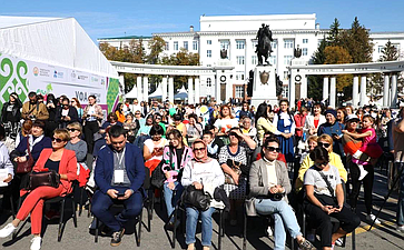 Лилия Гумерова выступила в ходе пленарной сессии Всероссийского фестиваля детской игрушки «Айда играть», состоявшегося в Уфе