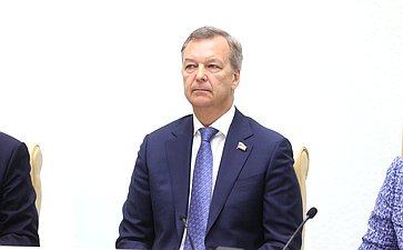 Андрей Яцкин