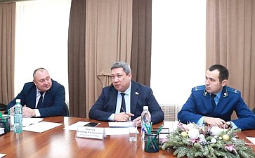 Владимир Полетаев в рамках региональной недели провел прием граждан, а также ряд встреч с руководством республики и территориальных федеральных органов