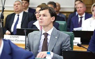 Парламентские слушания на тему «Вопросы управления комплексами индивидуальных жилых домов»