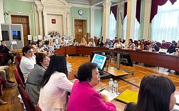 Елена Афанасьева приняла участие в торжественной встрече женщин, занимающихся дипломатической и международной деятельностью