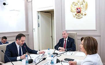 Круглый стол на тему «Актуальные вопросы совершенствования межбюджетных отношений при реализации Федерального закона «Об общих принципах организации местного самоуправления в единой системе публичной власти»