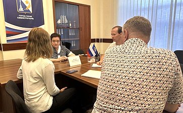 Лариса Мельник провела первый сентябрьский личный приём