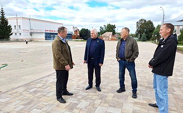 Сергей Мартынов посетил Сернурский район, чтобы лично оценить темпы и качество строительства