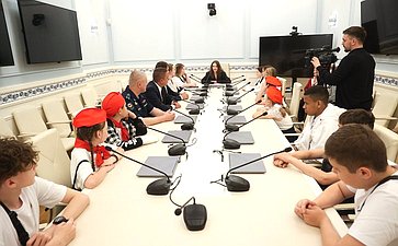 Встреча Айрата Гибатдинова со школьниками Ульяновской области