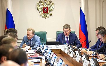 Расширенное заседание Комитета Совета Федерации по экономической политике на тему «Об улучшении транспортной доступности Чукотского автономного округа»