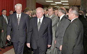 Президент РФ Борис Ельцин и Председатель СФ Егор Строев в Совете Федерации, 1996