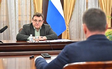 Константин Чуйченко обсудил с губернатором региона Дмитрием Демешиным возможность создания в Хабаровском крае реабилитационного центра для животных