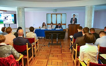 Заседание секции «Развитие сотрудничества России и Донбасса в социокультурной сфере»