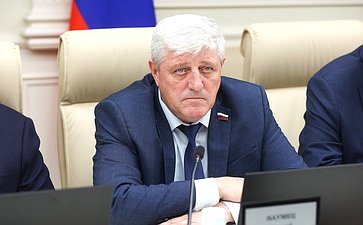 Алексей Наумец