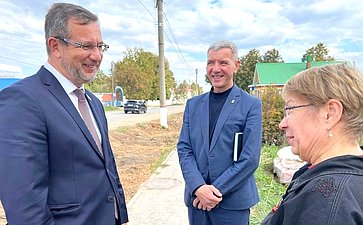 Николай Владимиров проинспектировал объекты культуры, которые строятся и модернизируются в Урмарском муниципальном округе
