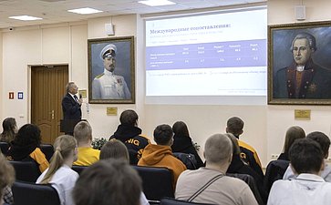 Юрий Борисов выступил с лекцией для студентов Северного (Арктического) федерального университета им. М.В. Ломоносова