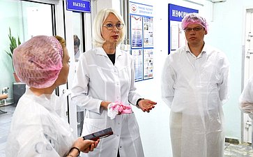 Сенаторы посетили Ивановскую областную станцию переливания крови
