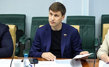 Иван Новиков