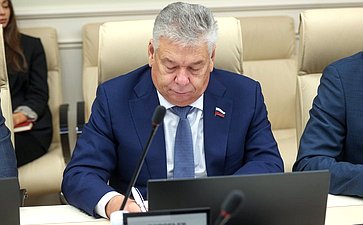 Николай Воробьев