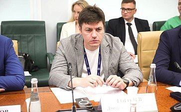 Заседание секции «Цифровая промышленность» «Обеспечение технологической независимости критической информационной инфраструктуры промышленности: переход на доверенные программно-аппаратные комплексы»