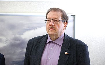 Александр Русаков