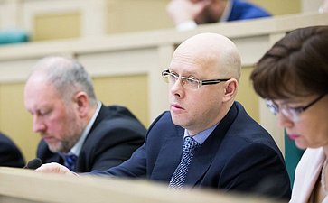 А. Беляков на 385-м заседании Совета Федерации