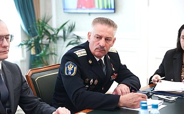 Юрий Воробьев провел совещание по вопросу развития кадетского образования