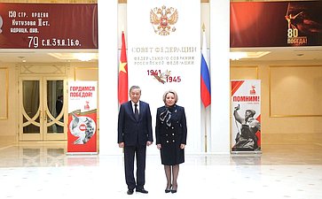 Валентина Матвиенко провела встречу с Генеральным секретарем Центрального комитета Коммунистической партии Вьетнама То Ламом