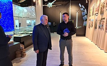 Сергей Мартынов посетил музейно-патриотический центр «Герои Отечества» в Республике Марий Эл