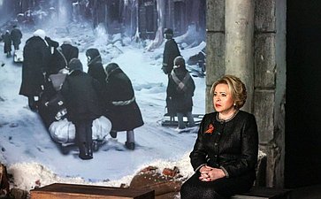 В Музее Победы делегация Совета Федерации осмотрела новую историко-мультимедийную экспозицию «Путь к Победе!», посвященную событиям, произошедшим на полях сражений в годы Великой Отечественной войны
