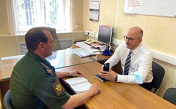 Олег Цепкин провел рабочую встречу с командованием одной из войсковых частей в городе Трехгорный-1