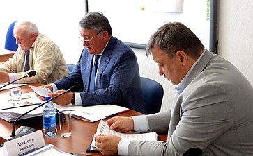Юрий Воробьев провел III заседание оргштаба по реализации инициативного грантового проекта РГО