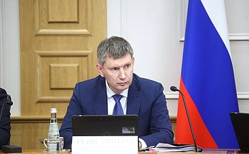 Встреча сенаторов Российской Федерации с Министром экономического развития РФ Максимом Решетниковым в формате «Открытого диалога»