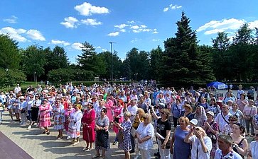 Константин Косачев принял участие в марийском национальном празднике «Пеледыш пайрем» («Праздник цветов»)