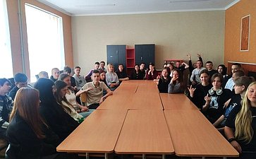 Игорь Кастюкевич инициировал проведение телемостов со школьниками из новых регионов, которые организуют участники проекта «Правовая мастерская России»
