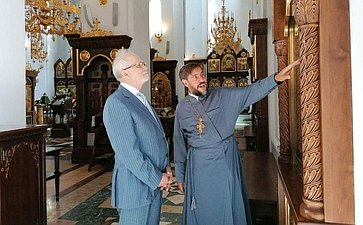 Фарит Мухаметшин провел встречи с представителями духовенства 
в Самарской области