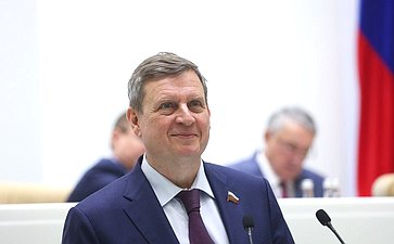 Андрей Епишин