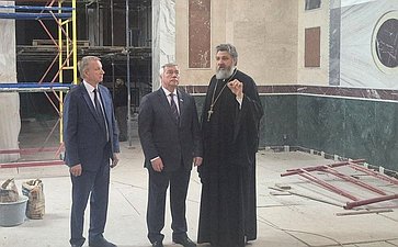 Василий Голубев посетил строящийся в Ростове-на-Дону храм Святого Георгия Победоносца