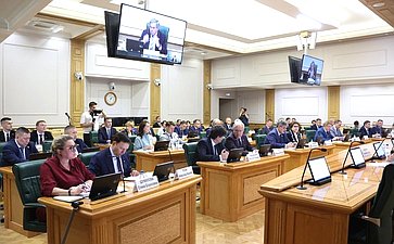 Расширенное заседание Комитета СФ по федеративному устройству, региональной политике, местному самоуправлению и делам Севера «О развитии коммунальной инфраструктуры в Саратовской области»