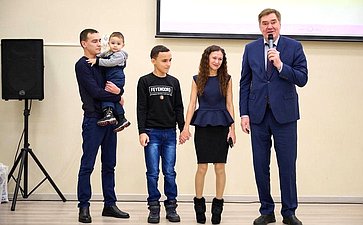 Александр Савин принял участие в ежегодной Всероссийской акции «Елка желаний»